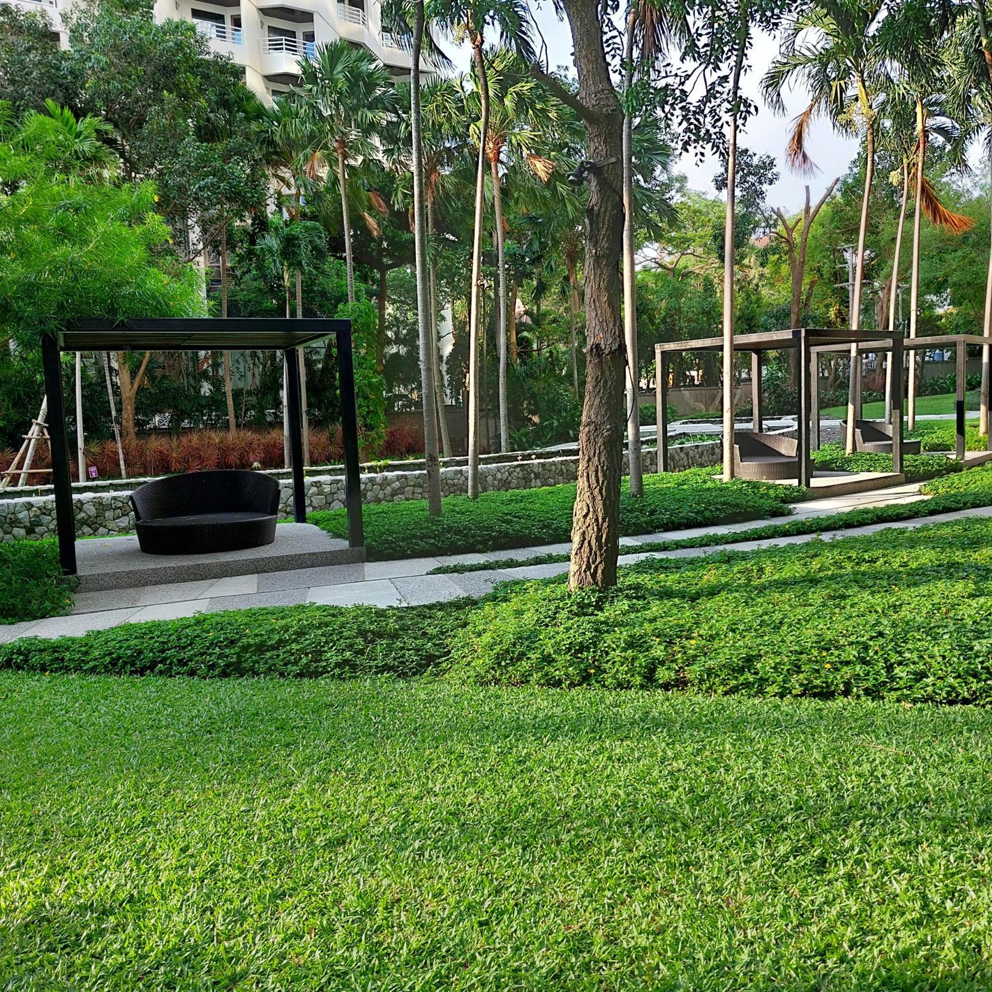 Sea View Apartment In Pattaya Zewnętrze zdjęcie