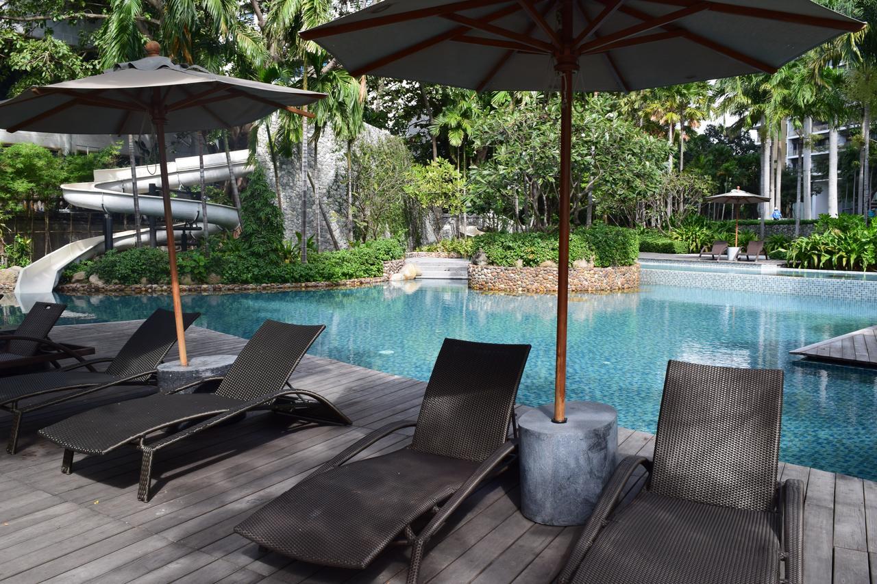 Sea View Apartment In Pattaya Zewnętrze zdjęcie